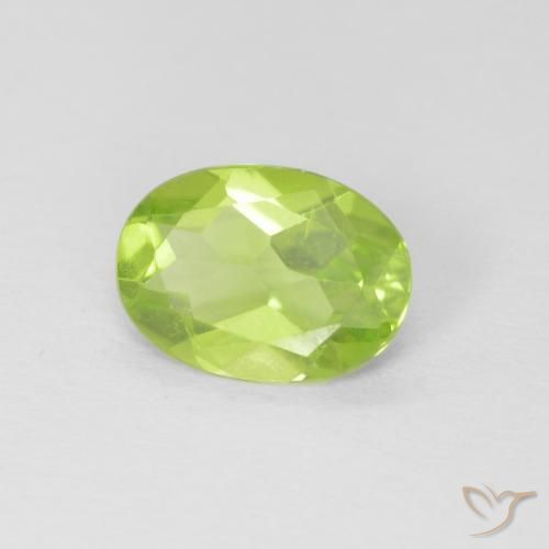 Péridot Vert éclatant naturelle ovale, 1.00 ct, VVS-VS