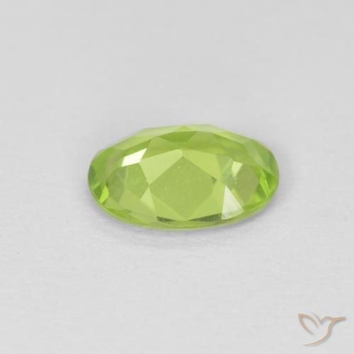 Péridot Vert éclatant naturelle ovale, 1.00 ct, VVS-VS