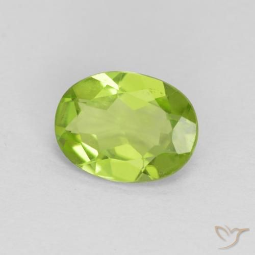 Péridot Vert éclatant naturelle ovale, 1.19 ct, VVS-VS