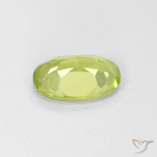 Péridot Vert citron naturelle ovale, 0.77 ct, VVS-VS
