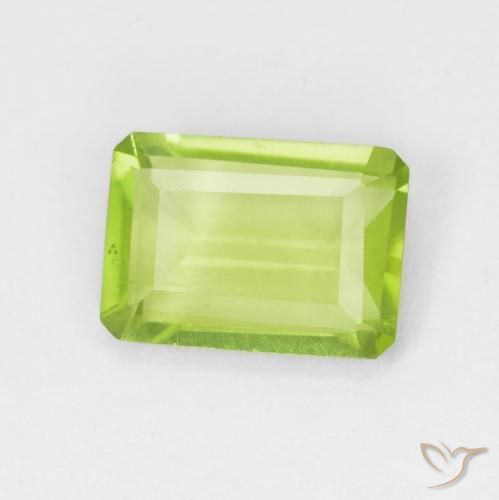 Péridot Vert clair naturelle Octogone / coupe Émeraude, 0.87 ct, VS