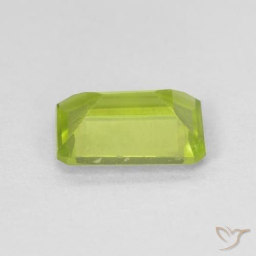 Péridot Vert clair naturelle Octogone / coupe Émeraude, 0.88 ct, VVS