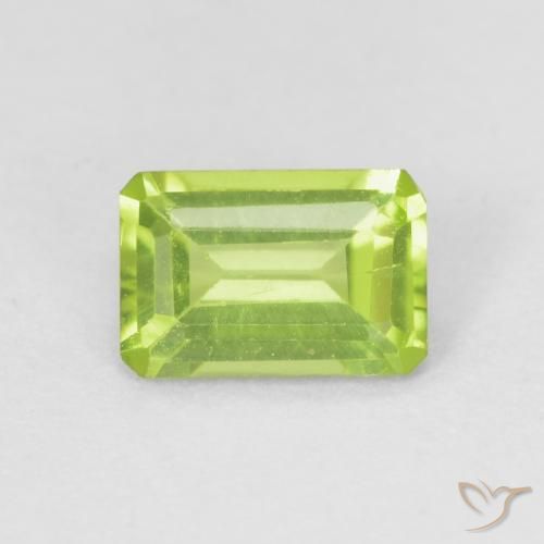 0.56ct Naturel Vert clair Péridot, Taille émeraude, VS