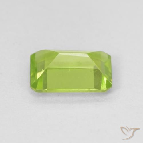Péridot Vert clair naturelle Octogone / coupe Émeraude, 0.97 ct, VS