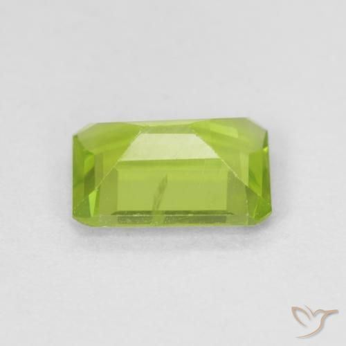 Péridot Vert clair naturelle Octogone / coupe Émeraude, 0.97 ct, VS