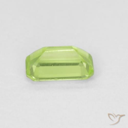 Péridot Vert clair naturelle Octogone / coupe Émeraude, 0.51 ct, VVS