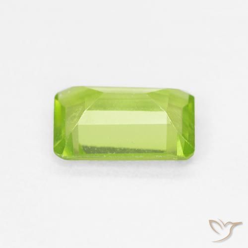 Péridot Vert clair naturelle Octogone / coupe Émeraude, 0.94 ct, VVS-VS