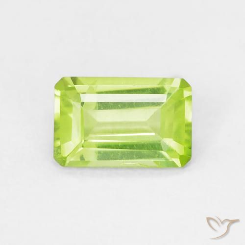 0.51ct Naturel Vert clair Péridot, Taille émeraude, VVS-VS