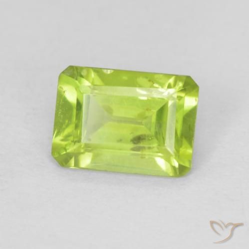 Péridot Vert moyen naturelle Octogone / coupe Émeraude, 1.01 ct, VS