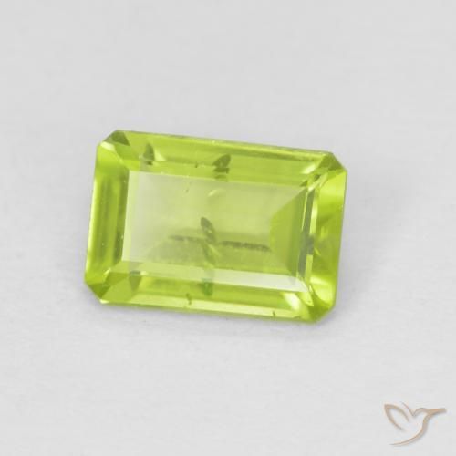 Péridot Vert moyen naturelle Octogone / coupe Émeraude, 0.86 ct, VS