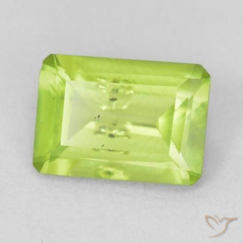 Péridot Vert jaunâtre naturelle Octogone / coupe Émeraude, 0.95 ct, VS-SI