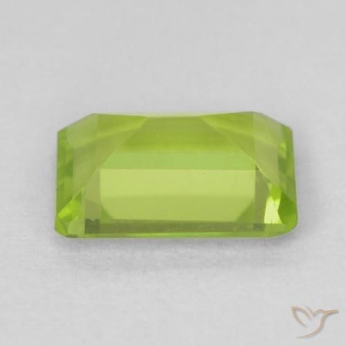 Péridot Vert jaunâtre naturelle Octogone / coupe Émeraude, 0.95 ct, VVS