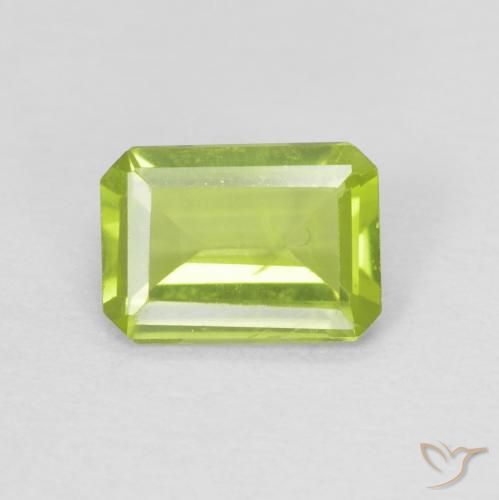 0.76ct Naturel Vert jaunâtre Péridot, Taille émeraude, VVS-VS