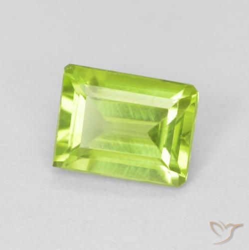 Péridot Vert clair naturelle Octogone / coupe Émeraude, 0.98 ct, VVS-VS