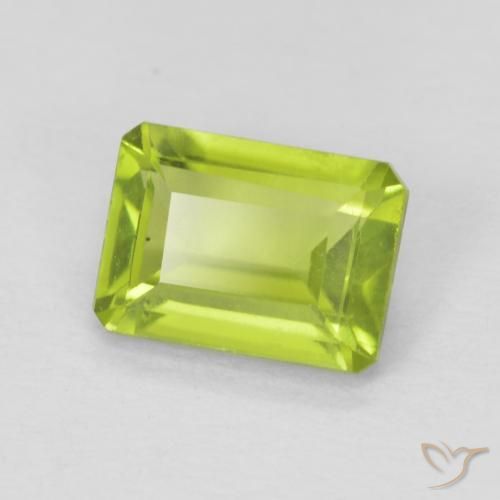 Péridot Vert clair naturelle Octogone / coupe Émeraude, 1.06 ct, VVS-VS