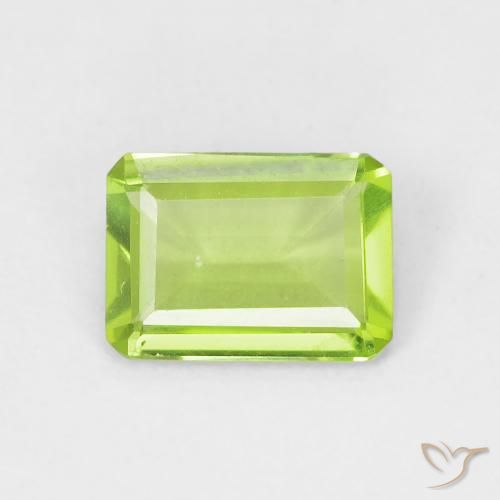 Péridot Vert jaunâtre naturelle Octogone / coupe Émeraude, 0.79 ct, VVS-VS