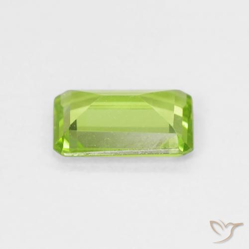 Péridot Vert jaunâtre naturelle Octogone / coupe Émeraude, 0.79 ct, VVS-VS