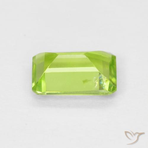 Péridot Vert moyen naturelle Octogone / coupe Émeraude, 1.03 ct, VS