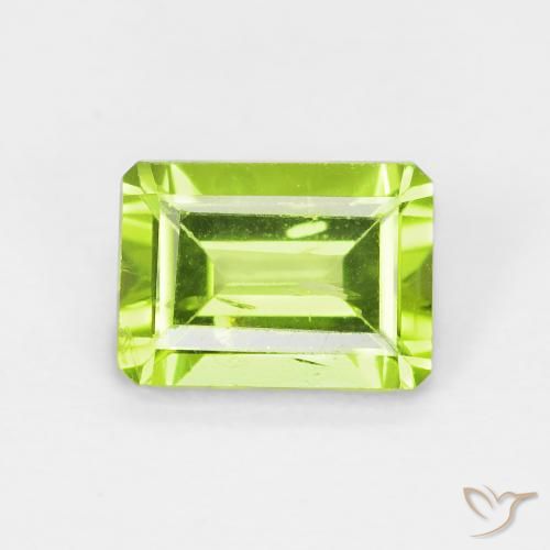 1.08ct Naturel Vert moyen Péridot, Taille émeraude, VS