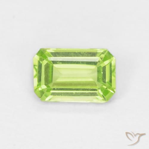 0.51ct Naturel Vert jaunâtre Péridot, Taille émeraude, VVS