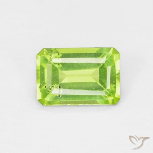 0.57ct Naturel Vert jaunâtre Péridot, Taille émeraude, VS