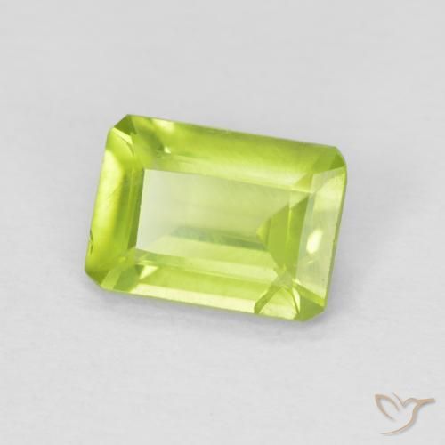 Péridot Vert clair naturelle Octogone / coupe Émeraude, 0.89 ct, VS