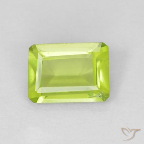 Péridot Vert clair naturelle Octogone / coupe Émeraude, 0.93 ct, VS