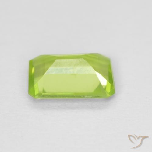 Péridot Vert clair naturelle Octogone / coupe Émeraude, 0.90 ct, VS