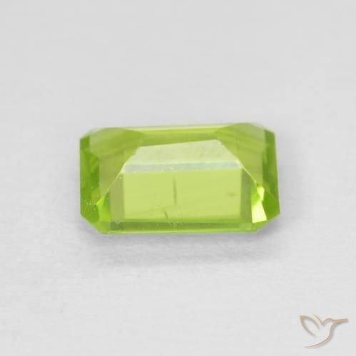 Péridot Vert clair naturelle Octogone / coupe Émeraude, 1.04 ct, VVS-VS