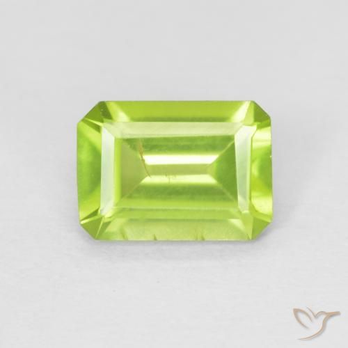 0.99ct Naturel Vert clair Péridot, Taille émeraude, VS