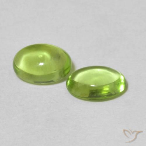 Shop natural 1.02ct Vert éclatant Péridot gems, ovale, from Chine at GemSelect. In stock, global shipping!