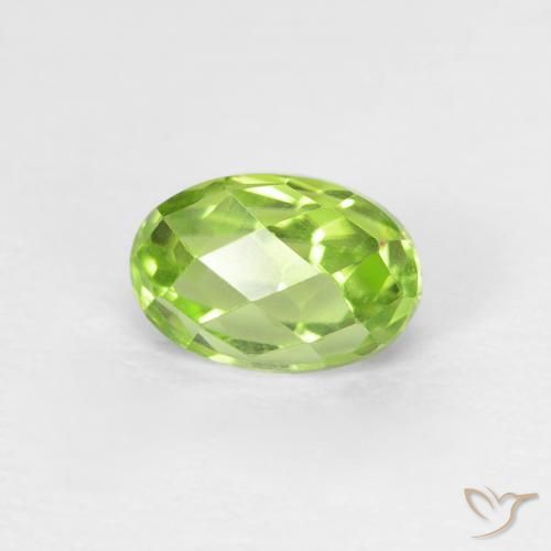 0.77ct Naturel Vert vif et léger Péridot, ovale, VVS-VS