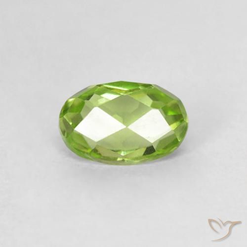 0.63ct Naturel Vert moyen Péridot, ovale, VVS-VS