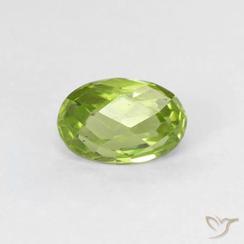 0.68ct Naturel Vert clair Péridot, ovale, VVS-VS