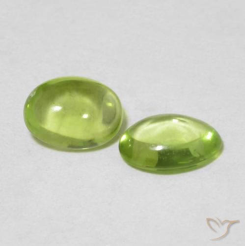 Shop natural 0.88ct Vert moyen Péridot gems, ovale, from Chine at GemSelect. In stock, global shipping!
