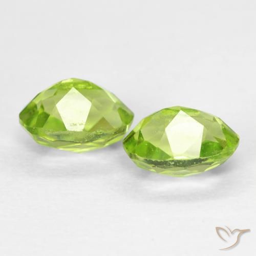 Shop natural 1.36ct Vert moyen Péridot gems, ovale, from Chine at GemSelect. In stock, global shipping!