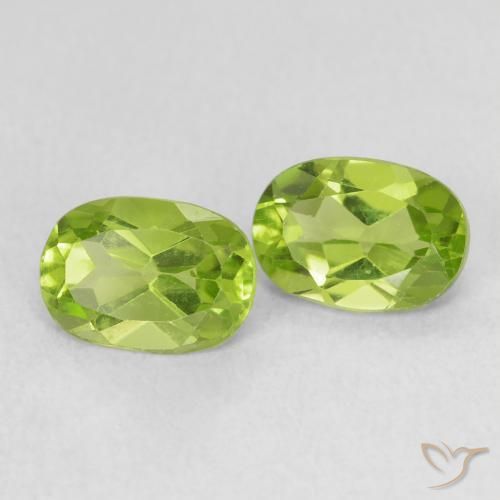 Shop natural 1.81ct Vert moyen Péridot gems, ovale, from Chine at GemSelect. In stock, global shipping!