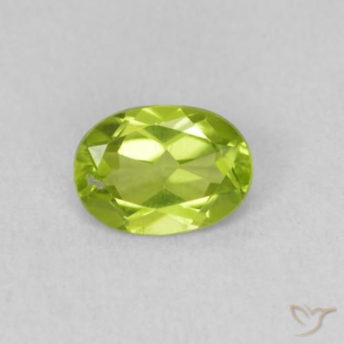 0.86ct Naturel Vert moyen Péridot, ovale, VVS-VS