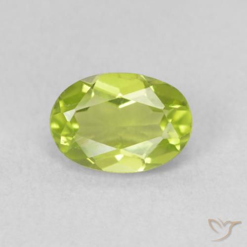0.93ct Naturel Vert moyen Péridot, ovale, VS