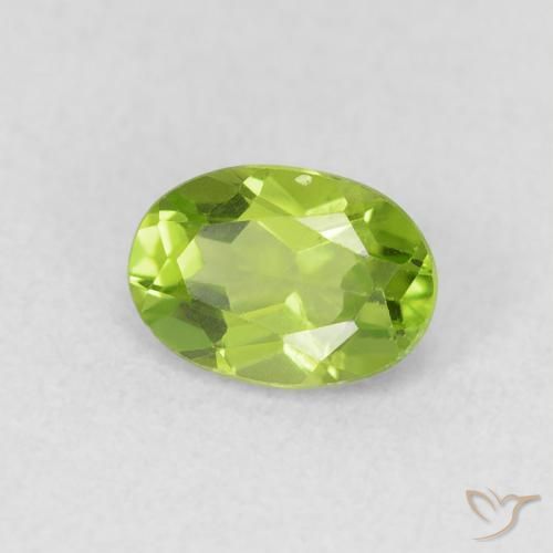 Péridot Vert éclatant naturelle ovale, 0.98 ct, VS