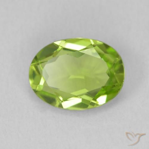 Péridot Vert éclatant naturelle ovale, 1.18 ct, VS