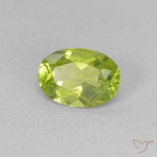 Péridot Vert clair naturelle ovale, 0.87 ct, VVS-VS