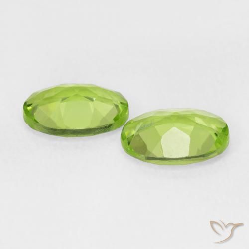 Shop natural 1.56ct Vert éclatant Péridot gems, ovale, from Chine at GemSelect. In stock, global shipping!