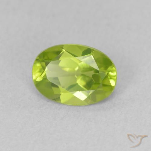 Péridot Vert jaunâtre naturelle ovale, 0.90 ct, VVS-VS