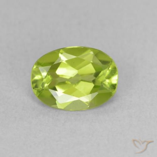 Péridot Vert clair naturelle ovale, 0.78 ct, VVS-VS
