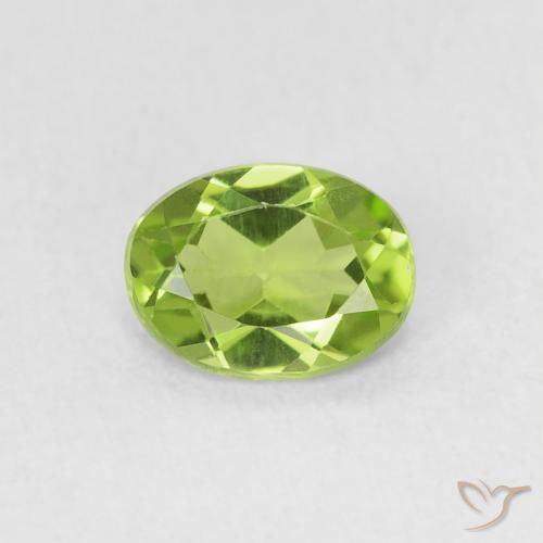 0.69ct Naturel Vert moyen Péridot, ovale, VVS-VS