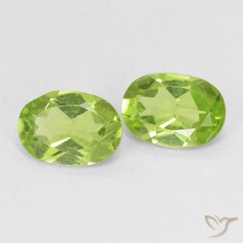 Shop natural 1.62ct Vert vif et léger Péridot gems, ovale, from Chine at GemSelect. In stock, global shipping!