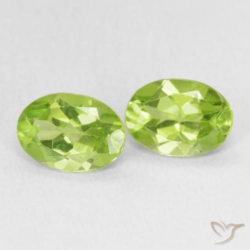 Shop natural 1.56ct Vert vif et léger Péridot gems, ovale, from Chine at GemSelect. In stock, global shipping!