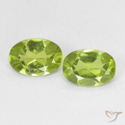 Shop natural 1.49ct Vert vif et léger Péridot gems, ovale, from Chine at GemSelect. In stock, global shipping!