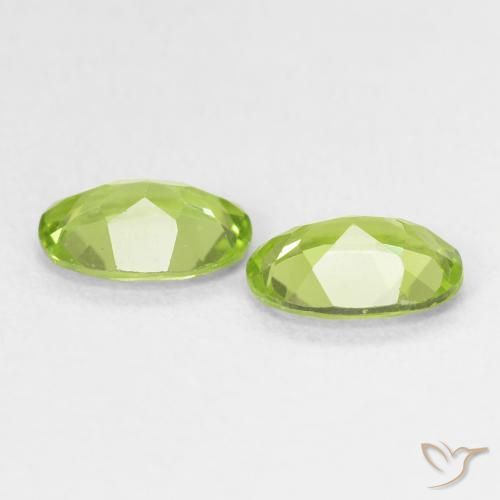 Shop natural 1.50ct Vert vif et léger Péridot gems, ovale, from Chine at GemSelect. In stock, global shipping!